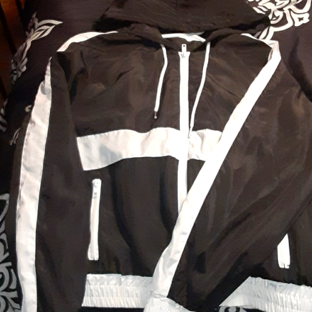 Jacket - Picture 2 of 3